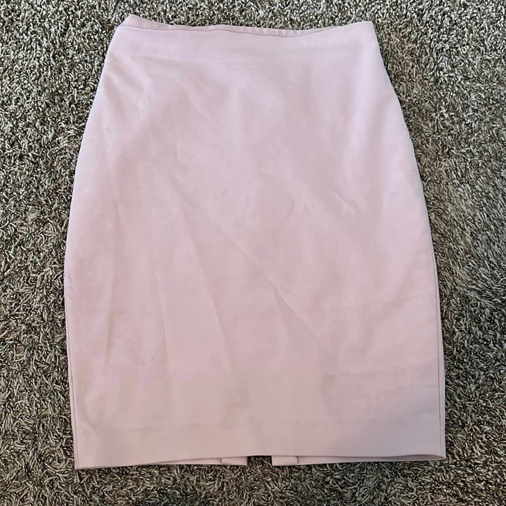 Pink pencil skirt